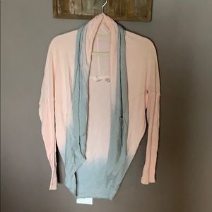 Calia by Carrie Underwood cocoon sweater